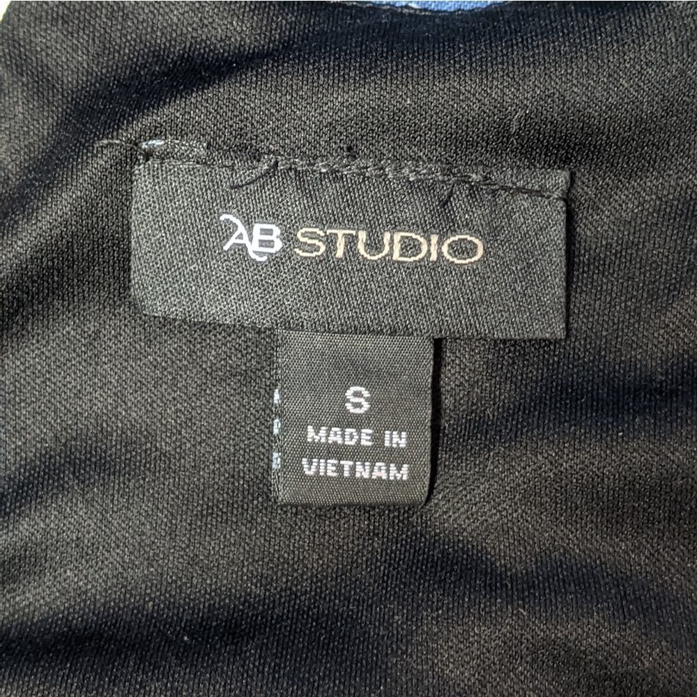 Women's Black and Red Multicolored Patterned Sleeveless Blouse Sizen - Picture 4 of 4